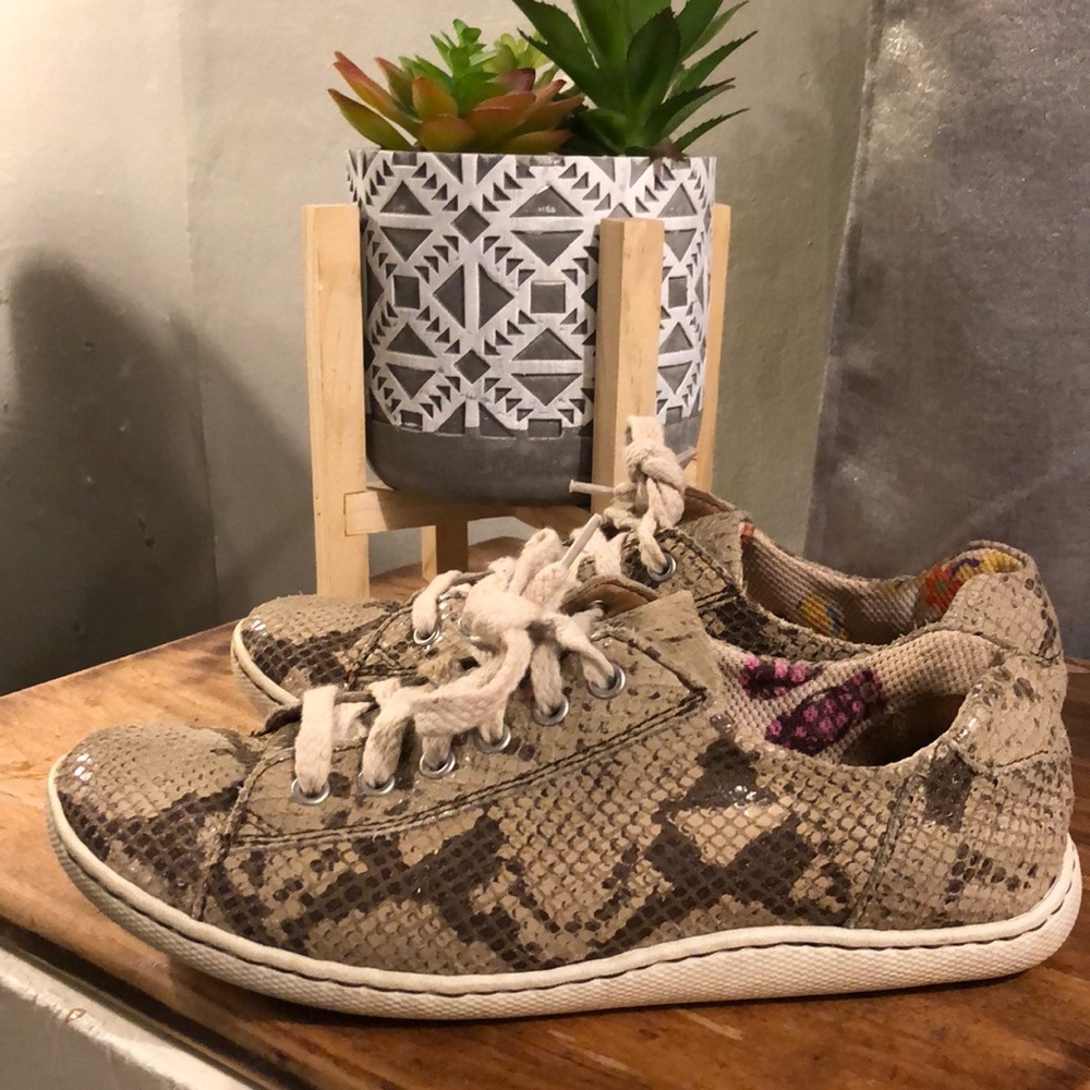 Born shoes